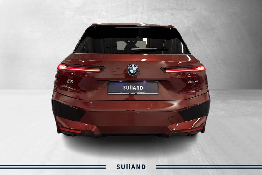Bilde 4 av BMW iX xDrive40 Fully Charged | Sportspakke | Harman | Sky Lounge | 21"