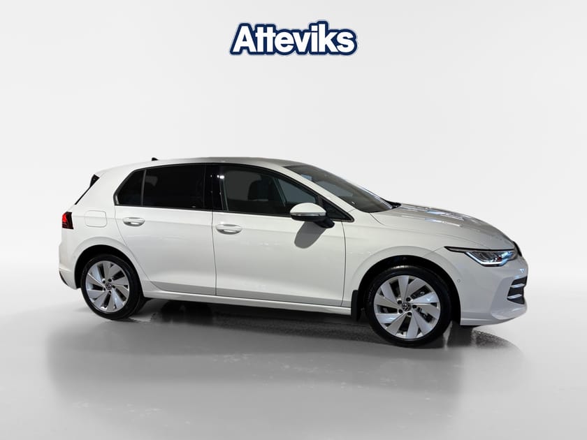 Bild 2 av Volkswagen Golf eTSI 150 HK Drag/Backkamera/Omgående leverans