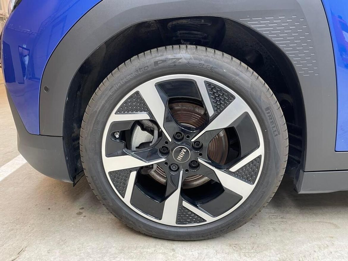 MINI Aceman E, 184hp, 2025