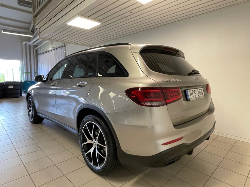 Bild 4 av Mercedes-Benz GLC 220 d 4MATIC AMG Plus Sport Drag Nav 360 kamera Panorama