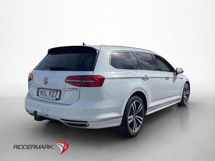 Bild 5 av Volkswagen Passat Sportscombi 4M 190hk R Line Pano Drag Cockpit Värmare