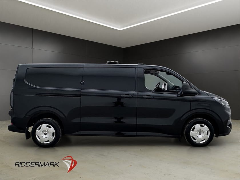 Bild 2 av Ford Transit Custom 320 transit-custom L2 AWD Cockpit Värm Drag 2xDörrar Moms