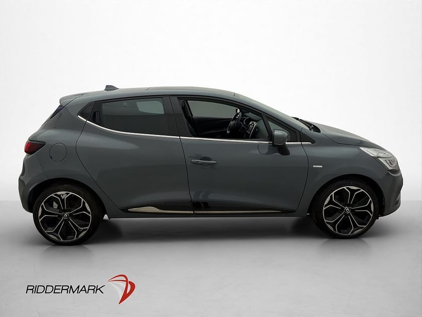 Bild 4 av Renault Clio 0.9 TCe Panorama BASS-Reflex Navi 90hk
