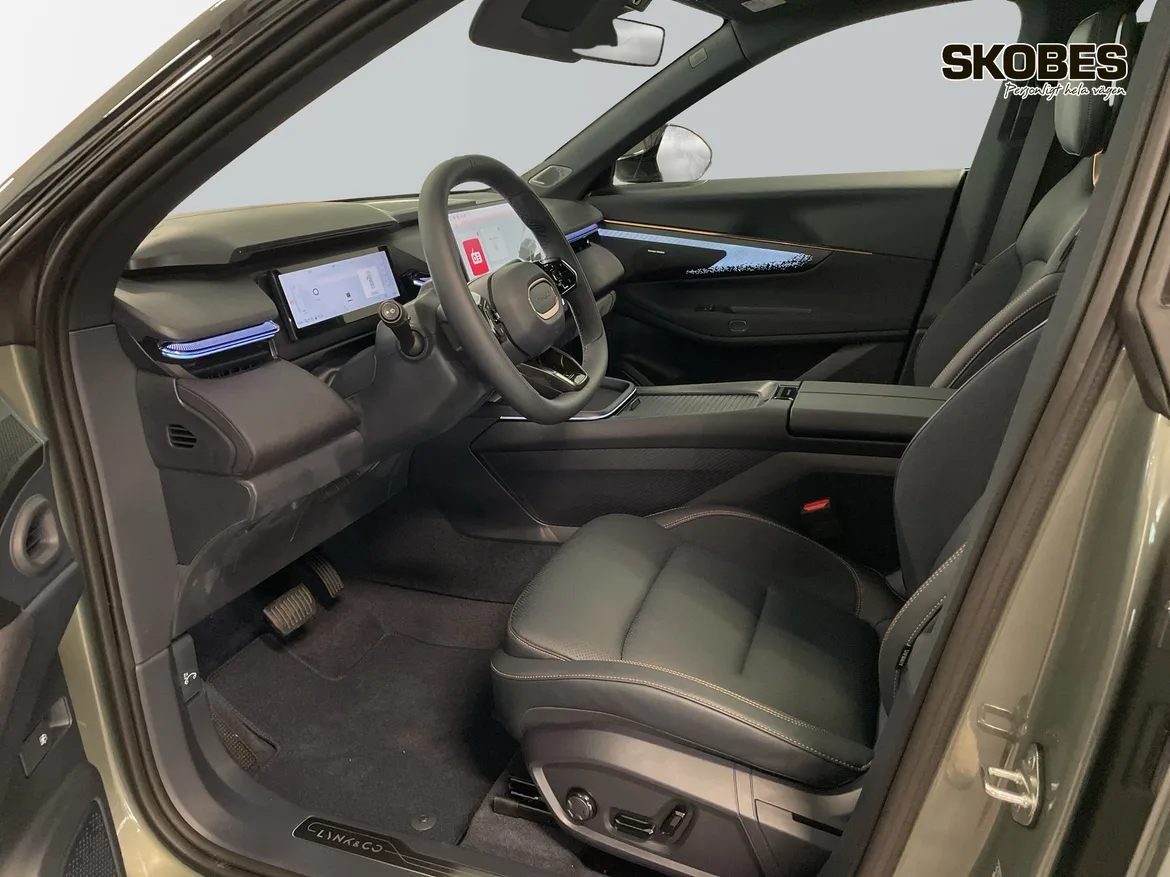 Lynk & Co 08 PHEV