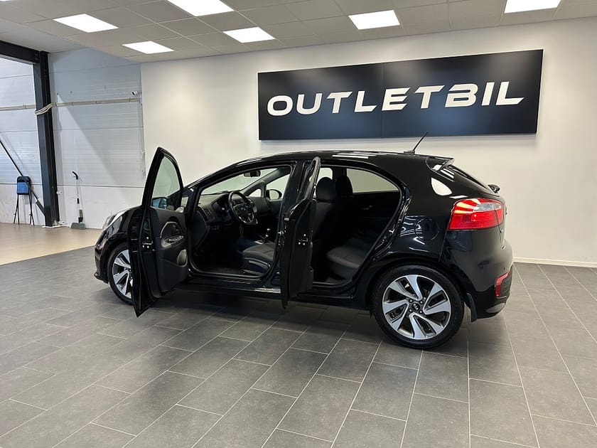 Bild 3 av Kia Rio 5-dörrar 1.2 84hk GLS Navigation Bakkamera