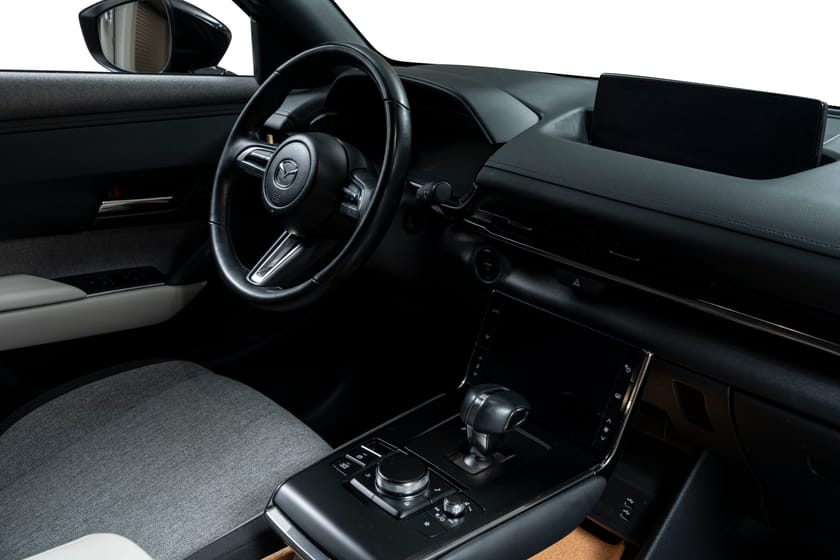 Bilde 2 av Mazda MX-30 e-Skyactiv EV Exclusive 200km WLTP