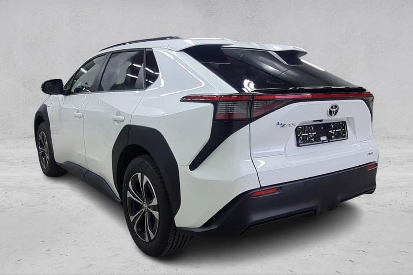Bilde 3 av Toyota bZ4X AWD Active Tech - LED - Adaptiv cruise - Kamera +++