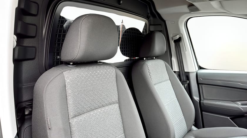 Bild 5 av Ford Transit Connect L2 V761 26.75 LIMITED SKÅP 2.0 FWD