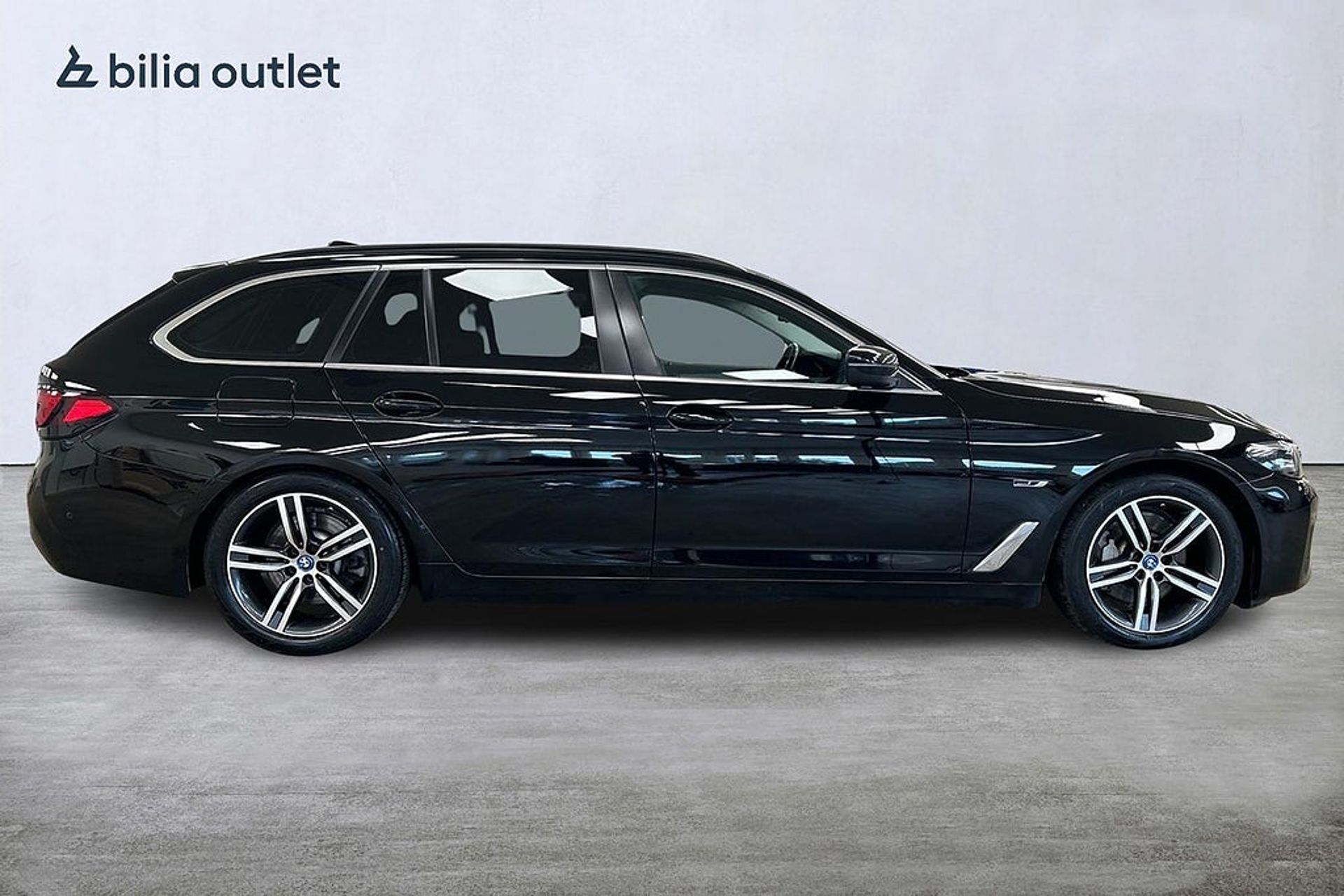 BMW 530 e xDrive Touring Steptronic 2022, kuva 5/10