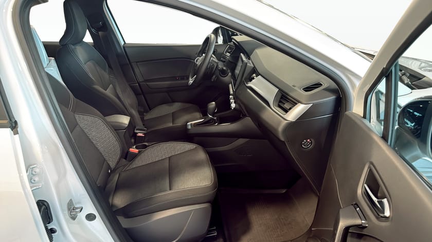 Bild 3 av Renault Captur EQUILIBRE TCE 140