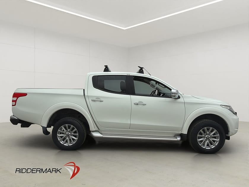 Bild 2 av Mitsubishi L200 Dubbelhytt 181hk 4WD Dragkrok B-Kamera Diff Skinn MOMS
