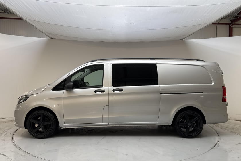 Bild 2 av Mercedes-Benz Vito Mixto 119 BlueTEC 3.0t 190hk  Extra Lång Läder GPS