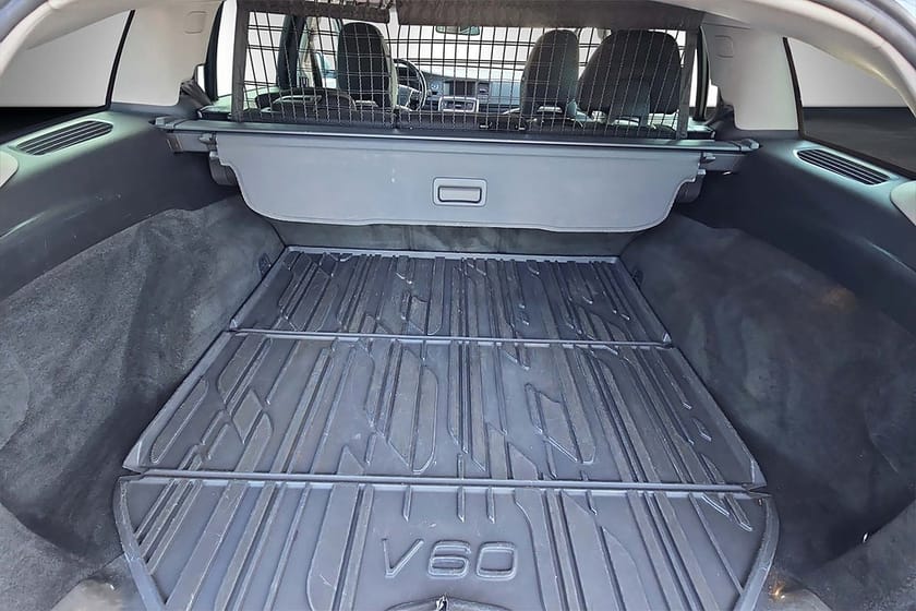 Bild 3 av Volvo V60 T4 Powershift, 180hk Momentum