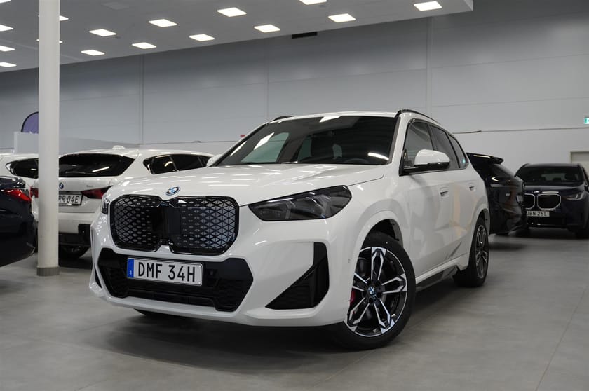 Bild 1 av BMW iX1 xDrive30