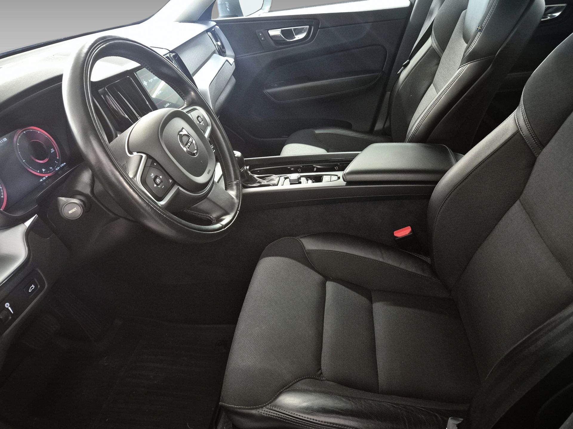 Volvo XC60 2019, bild 6/7