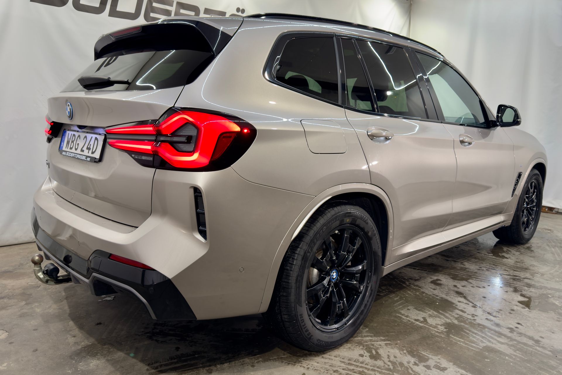BMW iX3 CHARGED M SPORT 2024, bild 6/10