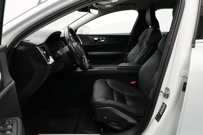 Bild 5 av Volvo V60 D3 Momentum Advanced Edition, Dragkrok, Baklucka elmanövrerad
