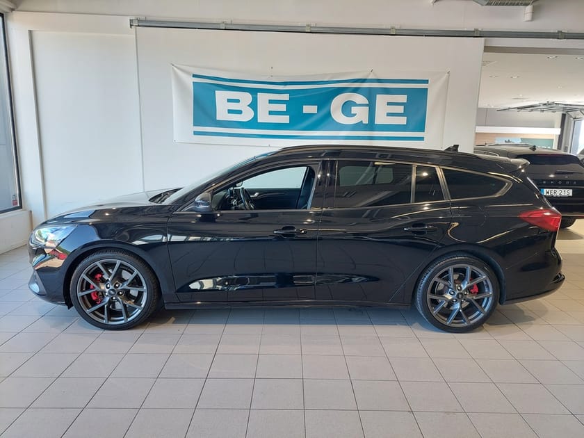 Bild 2 av Ford Focus ST Kombi 