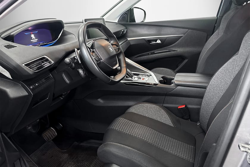 Bild 1 av Peugeot 5008 1.2 PureTech 131hk 7-SITS/ BACKKAMERA OMG LEV