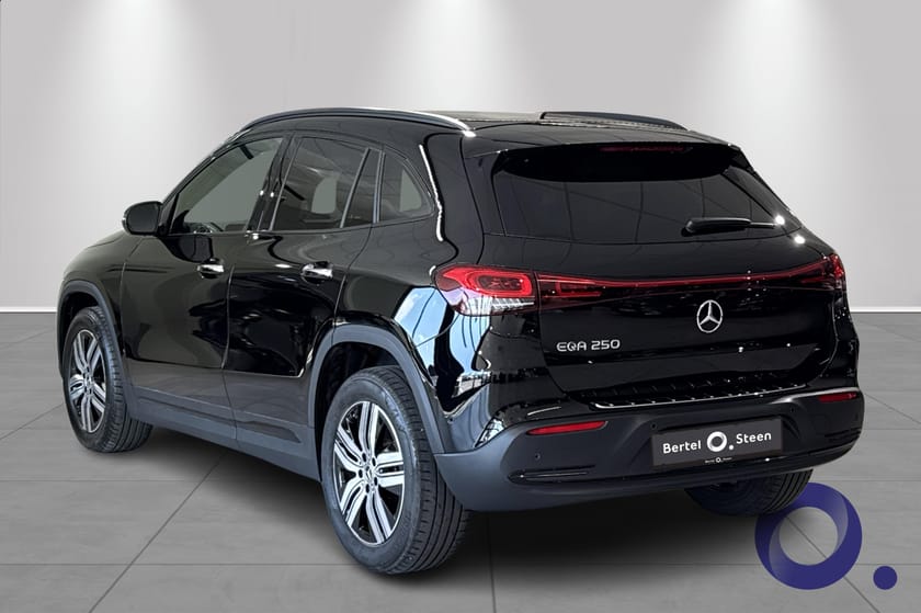 Bilde 2 av Mercedes-Benz EQA 250 Progressive Nattpakke Hengerfeste