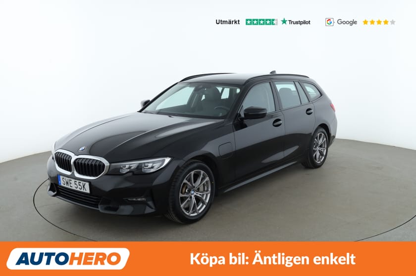 Bild 1 av BMW 330e Touring Sport line / Dragkrok, CarPlay, Rattvärme