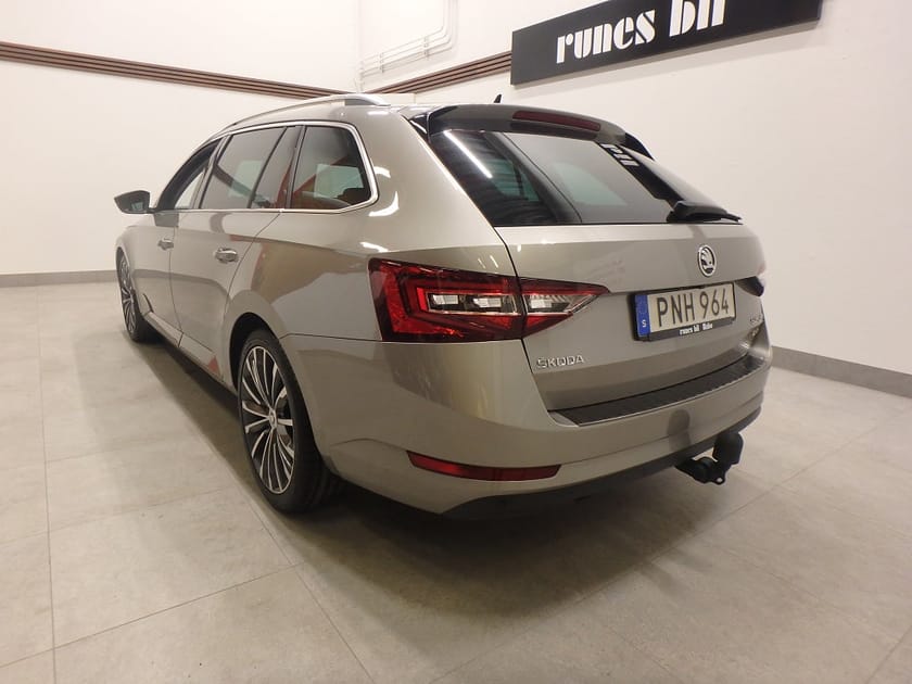 Bild 3 av Škoda Superb Kombi Skoda 2.0 TDI 4x4 SCR Business Edition, L&K Euro 6 Krok