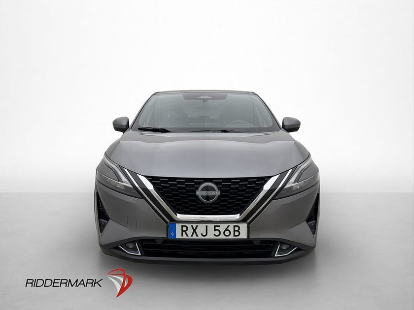 Bild 2 av Nissan Qashqai 1.3 DIG-T 158hk Tekna Cockpit HUD 360° Drag