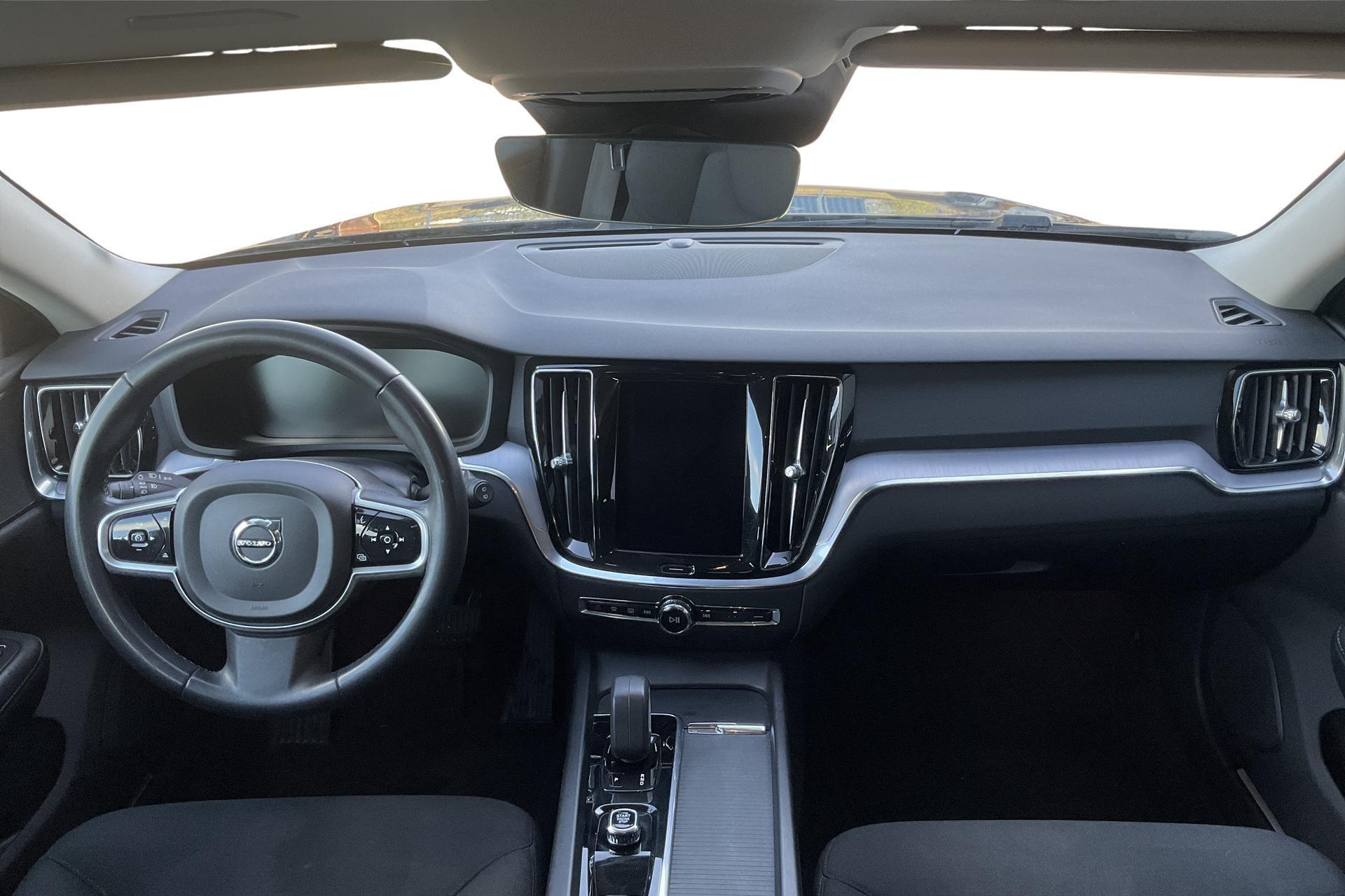 Volvo V60 B4 AWD 2022, bild 7/10