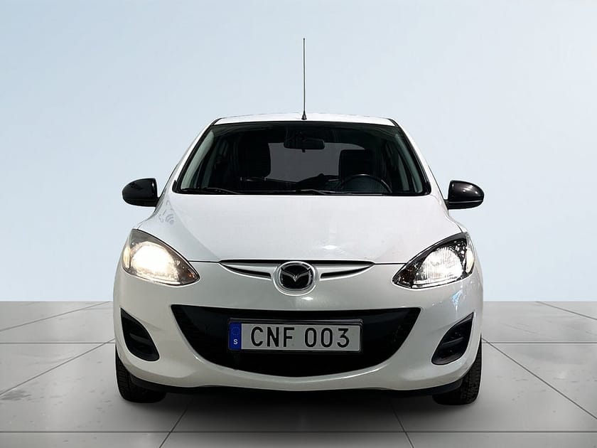 Bild 2 av Mazda 2 5-dörrar 1.3 MZR Farthållare Motorvärmare S/V-hjul