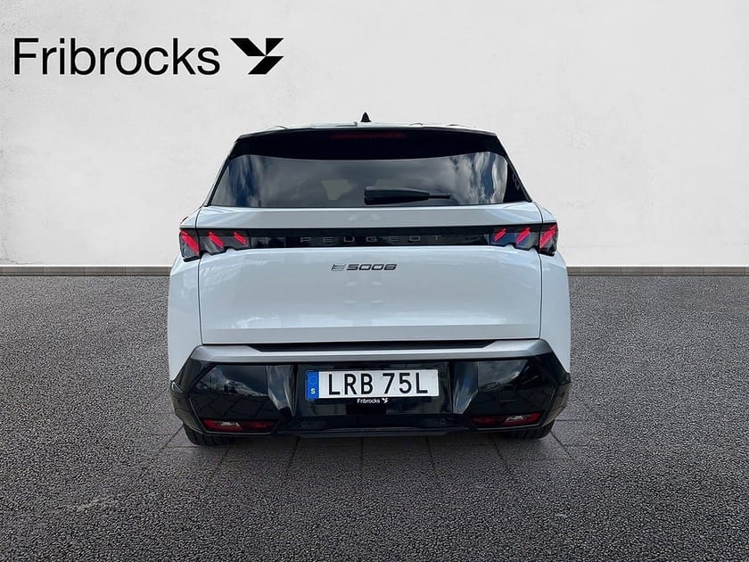 Bild 4 av Peugeot E-5008 GT 7-sits 213hk AUT *DEMOBIL* Dragkrok