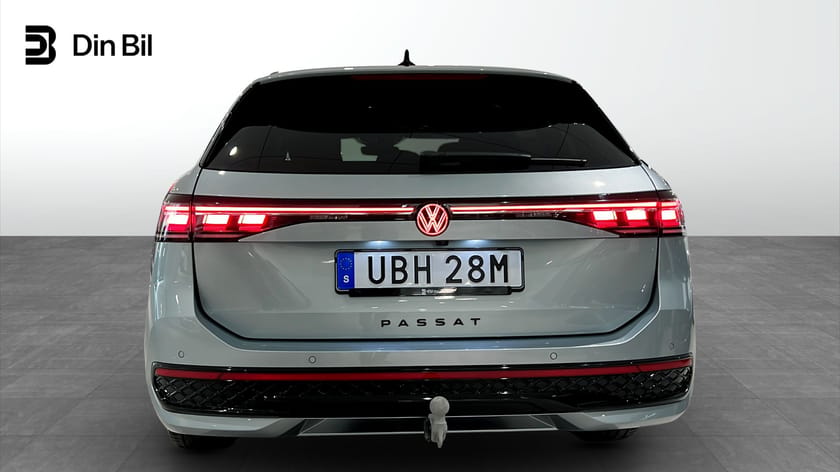 Bild 5 av Volkswagen Passat Variant eHybrid DSG R-LineBlack/H&K/Pano