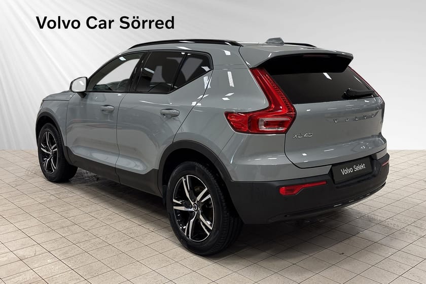 Bild 4 av Volvo XC40 B3 FWD Bensin Plus Dark