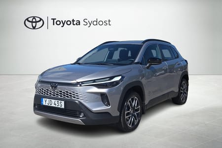Toyota Corolla Cross Hybrid AWD-i Style (dragkrok)