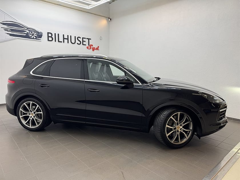 Bild 2 av Porsche Cayenne S 440hk Pano/Bose/PASM/21Tum/Krok/Navi/Bkamera