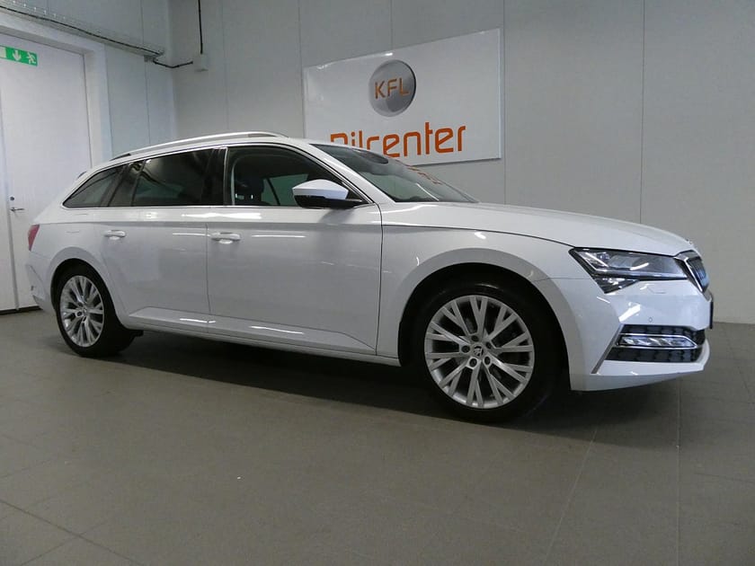 Bild 5 av Škoda Superb iV Kombi Skoda 1.4 TSI Business Edition Drag-Värmare-Kamera-SoV