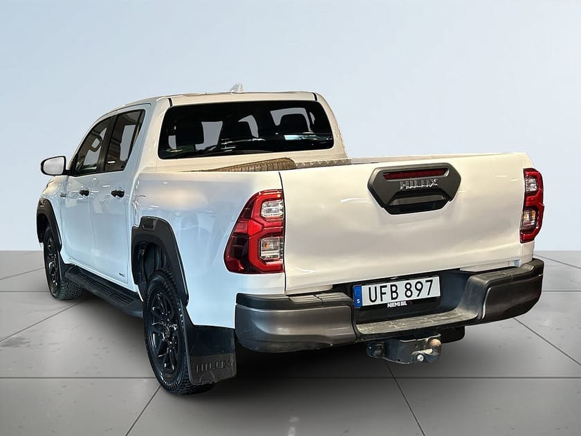 Bild 5 av Toyota Hilux Dubbelhytt 2.8 4WD Invincible MOMS/MoK/Skinn/Kamera/SoV