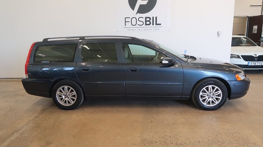 Bild 3 av Volvo V70 *RÄNTEKAMPANJ 3.45%* 2.4 Drag Kamremsbytt Nyservad SoV