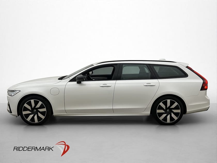 Bild 4 av Volvo V90 T6 350hk AWD Plus Dark MOMS Skinn Drag Kamera Navi