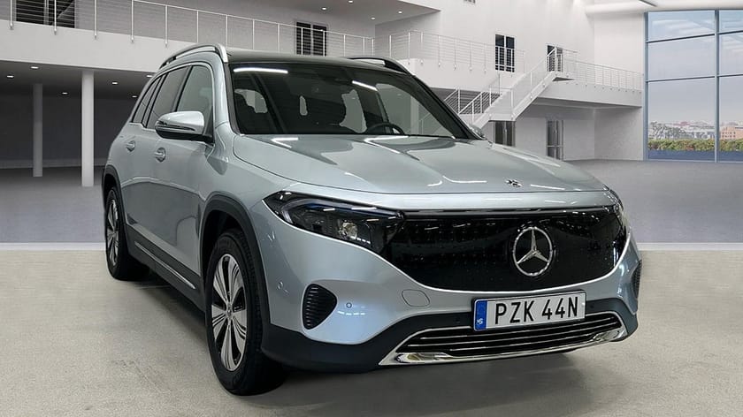 Bild 3 av Mercedes-Benz EQB 250+ Progressive Line | Drag | Panorama |