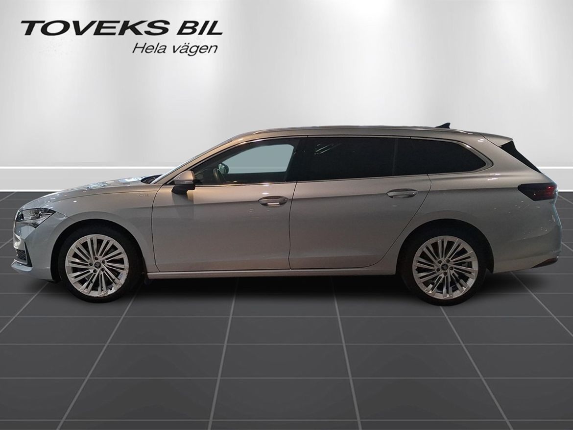Škoda Škoda Superb Kombi — bild 2