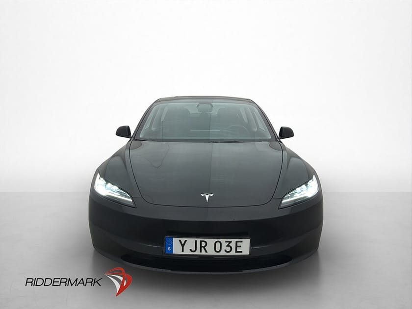 Bild 3 av Tesla Model 3 Standard Range Autopilot Värmepump Pano
