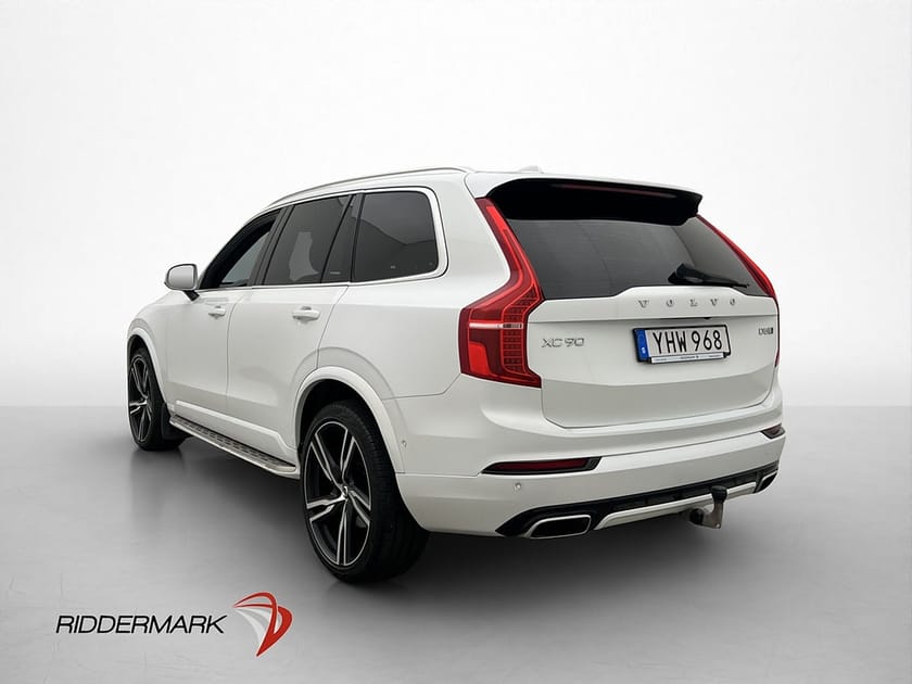 Bild 5 av Volvo XC90 D5 AWD R-Design 7-Sit Pano HUD B&W Luft Värm Drag