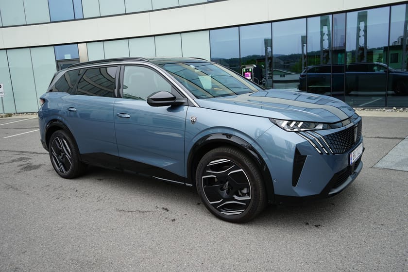 Bilde 1 av Peugeot E-5008 Dual Motor GT Executive 4x4 / "fullutstyrt"