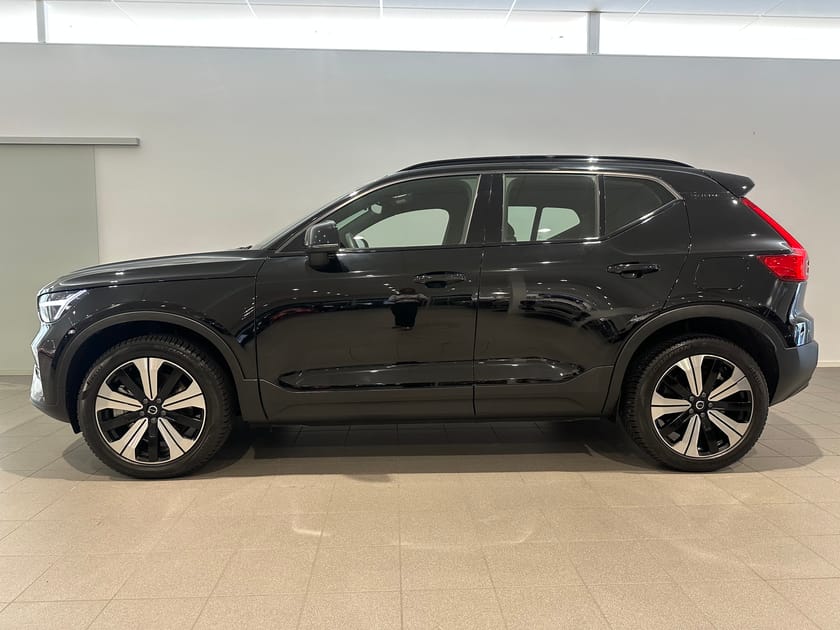Bild 3 av Volvo XC40 Recharge Core / Navigation / Sensorer / Backkkamera /