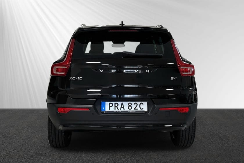 Bild 2 av Volvo XC40 B4 FWD Bensin Plus Dark
