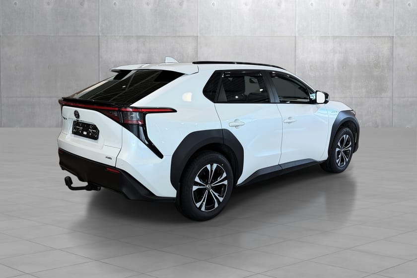 Bilde 4 av Toyota bZ4X Active Tech AWD