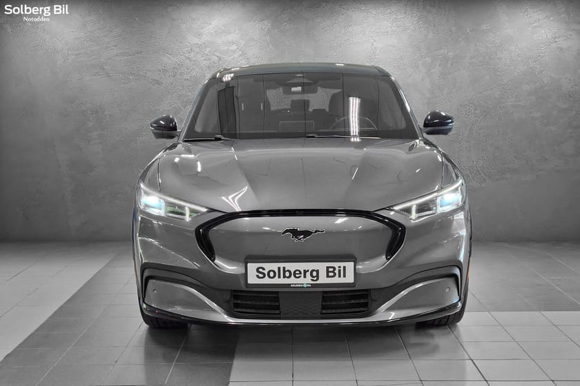 Bilde 2 av Ford Mustang Mach-E Long Range AWD Range/540km/Awd/H.feste/Pano/360/ACC/Rattvarme++