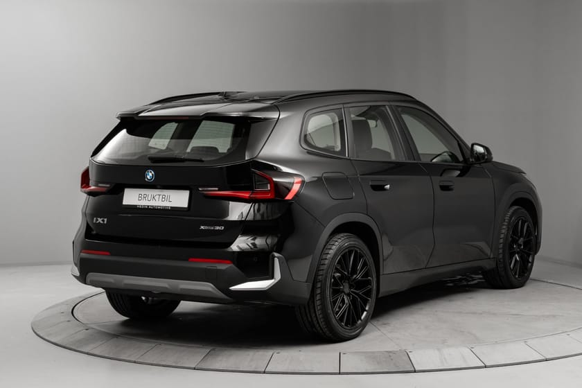 Bilde 4 av BMW iX1 xDrive30 