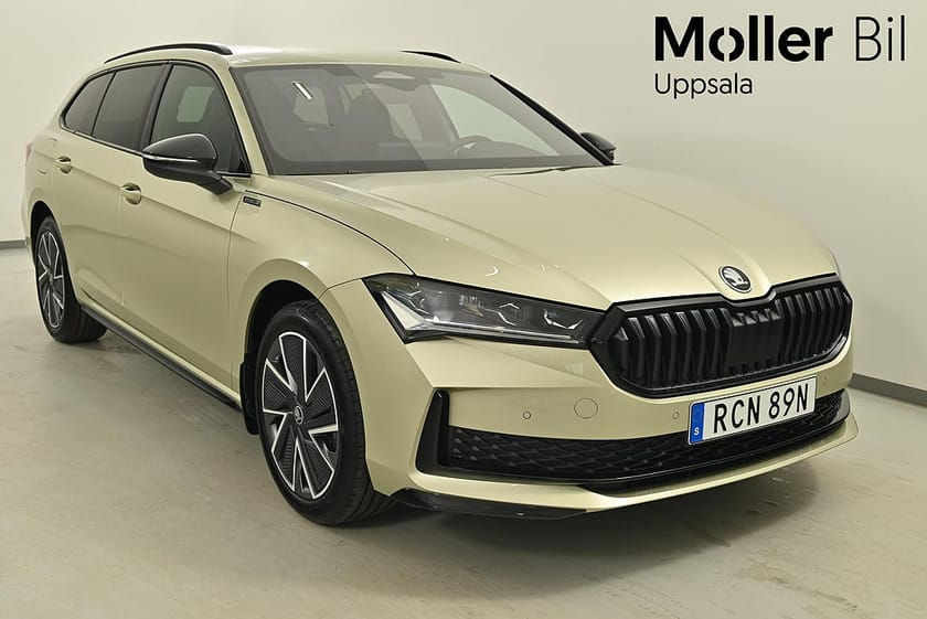 Bild 1 av Škoda Superb iV Kombi Skoda COMBI SPORTLINE 1,5 TSI 204 HK 6 VXL DSG