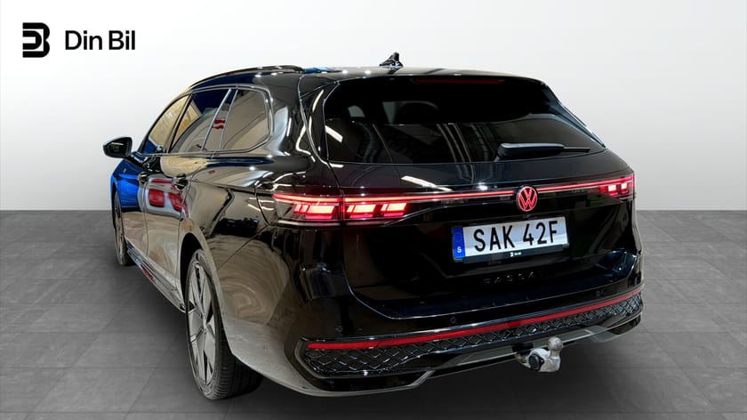 Bild 3 av Volkswagen Passat Variant eHybrid R-Line Black DSG Edition